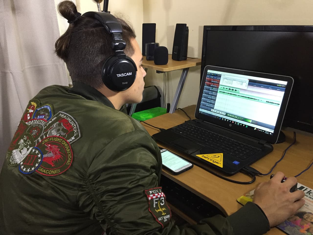 Este chico ya sabe lo que tiene que hacer para triunfar.