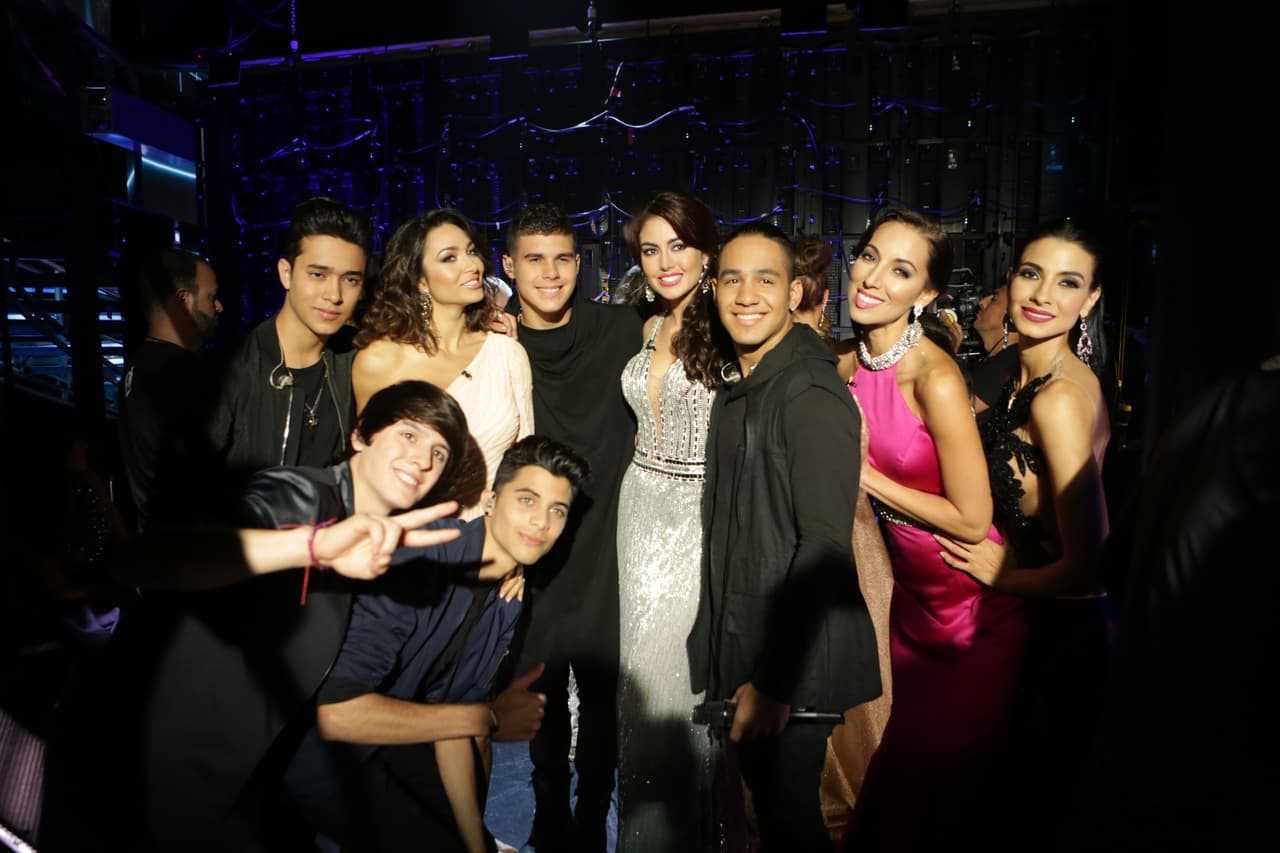 Las bellas corren, se maquillan y se preparan para lucir perfectas en cada gala de #NBLVIP. No te pierdas sus mejores fotos de backstage aquí.