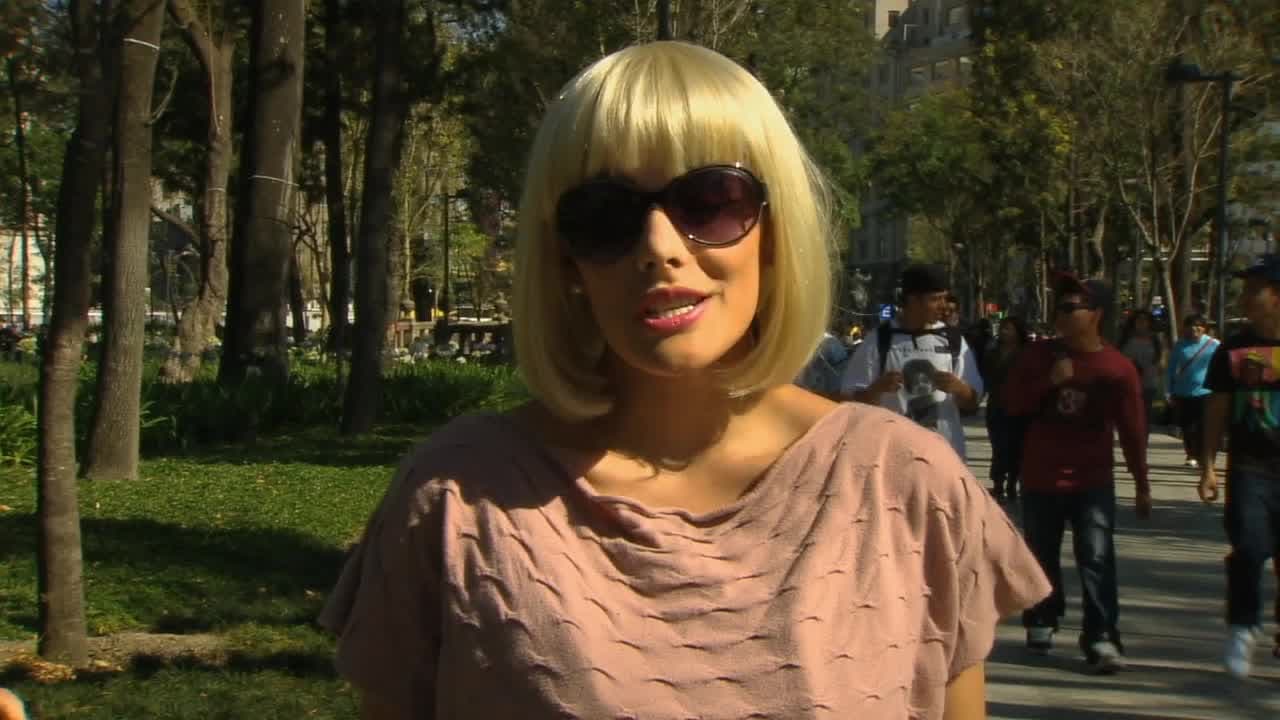 Oka Giner y sus boobies gigantes