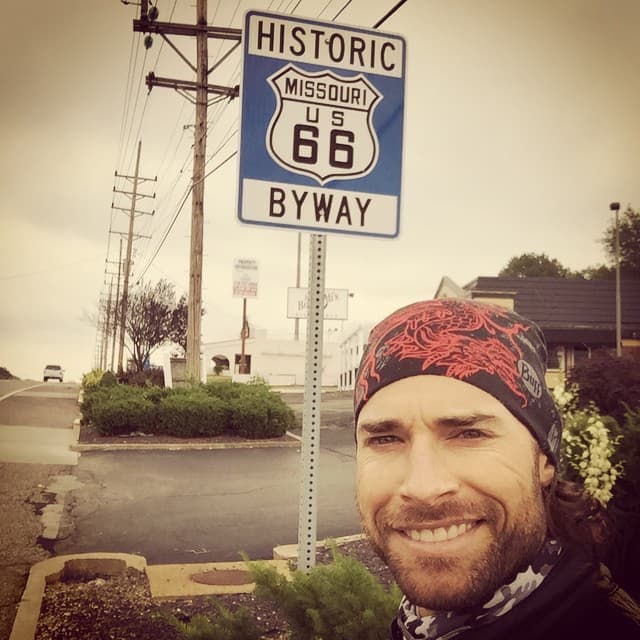 Pero lo que más ama es andar en motocicleta.