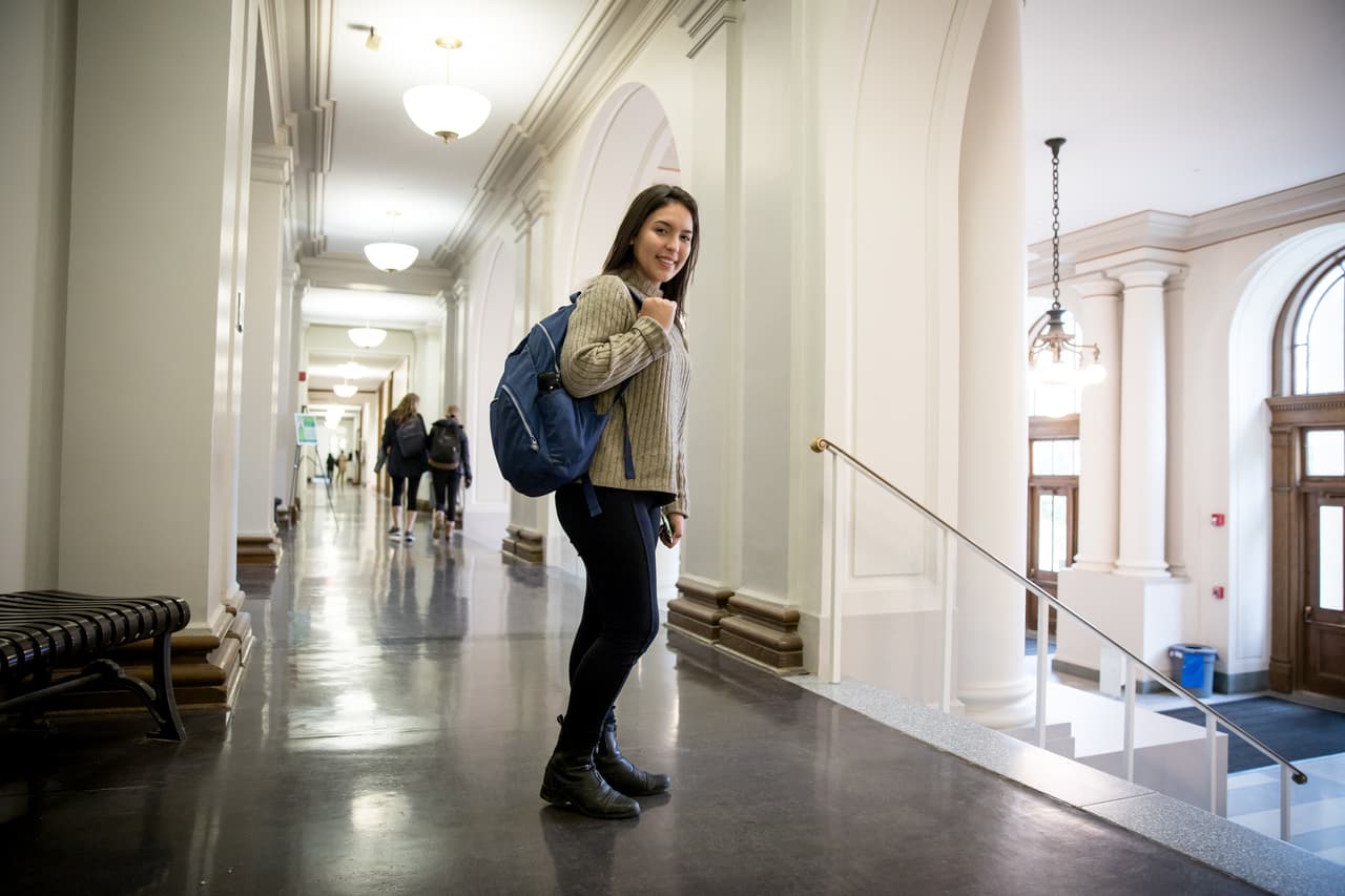 Que sus padres la apoyaran y la incentivaran a ser una buena estudiante fue clave para que Isabella Armas no se rindiera en el proceso de solicitar el ingreso a las universidades.
