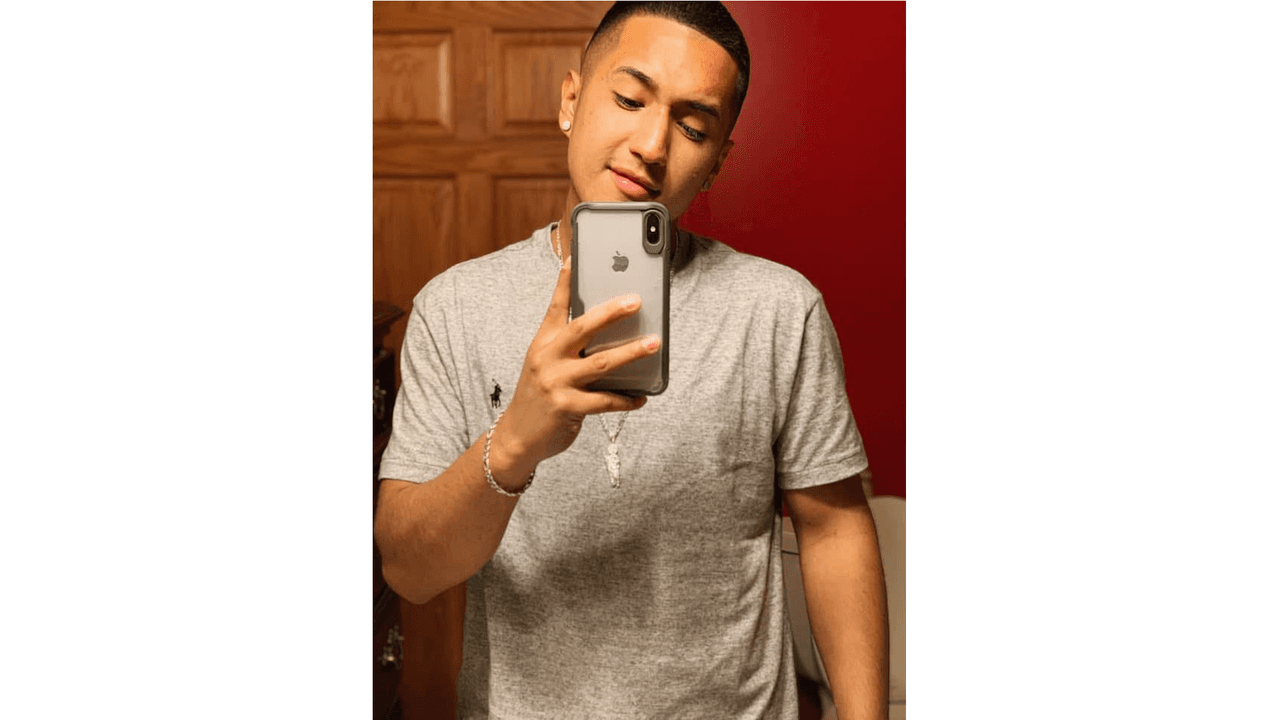 El joven Esteban tenía 22 años de edad.