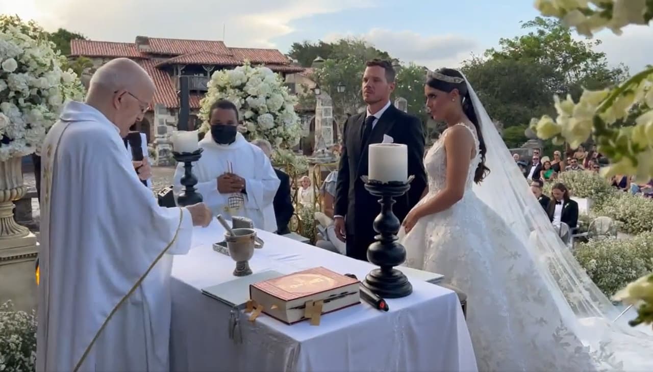 Francisca y Francesco sellaron su amor en el altar: así fue su boda religiosa