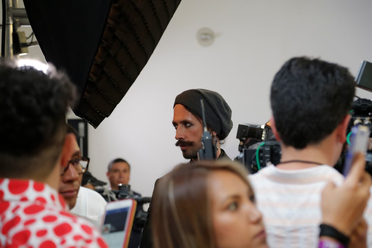 Koko siempre la acompaña a los momentos importantes para ella.