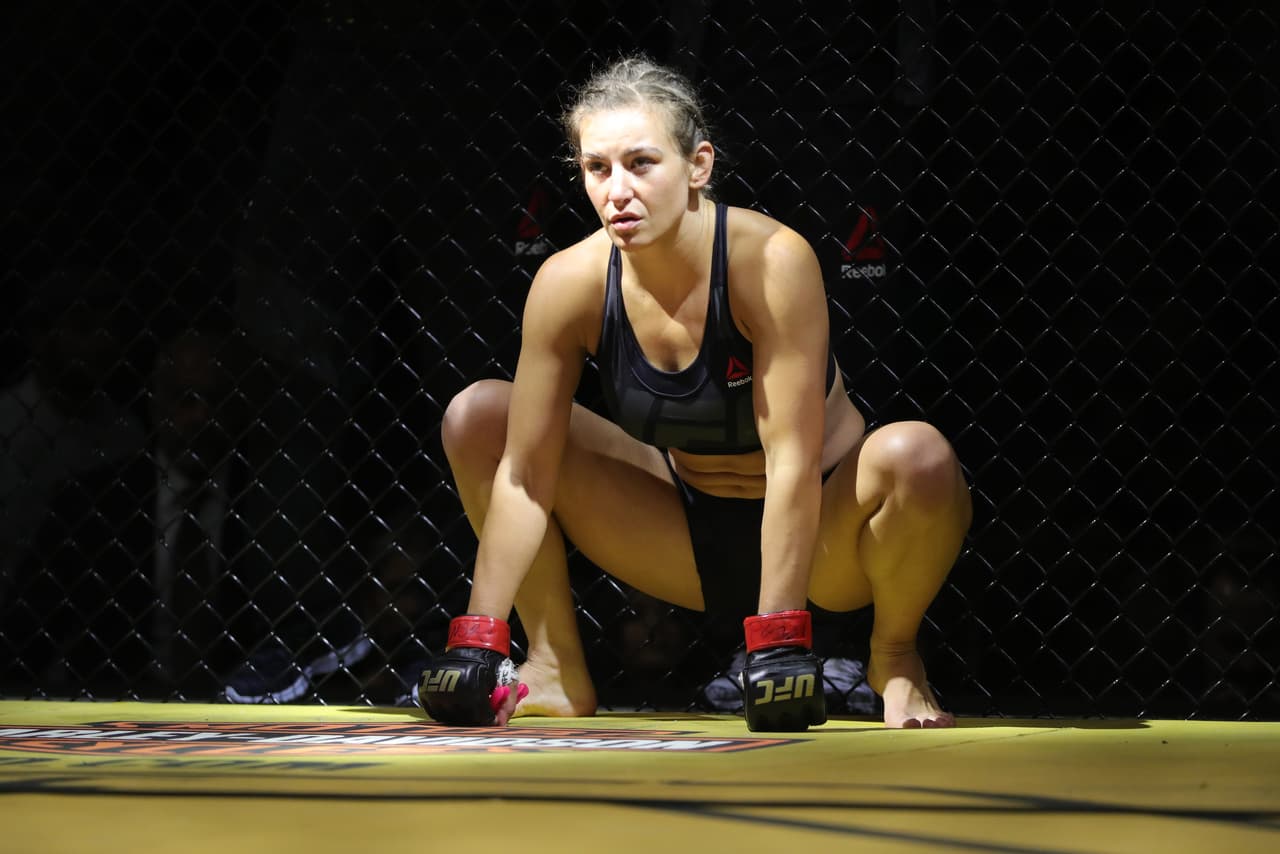 Miesha Tate iba a la primera defensa del título gallo ante la brasileña Amanda Nunes.