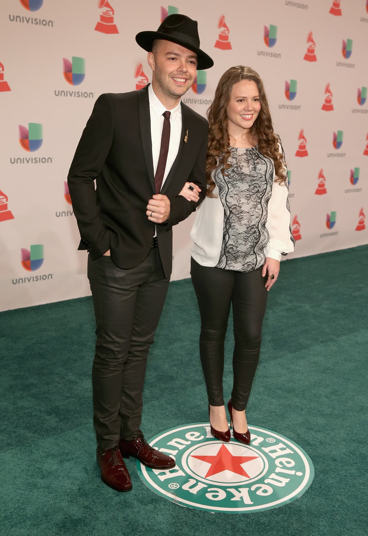 En total ellos han alcanzado ganar cinco Latin GRAMMY entre los que se cuentan: Mejor Álbum Vocal Pop Contemporáneo por 'Con Quién se Queda el Perro' 2012, Mejor Canción y Mejor Grabación por 'Corre' en 2012 y Mejor Video Corto por 'Me Voy' en el mismo año.