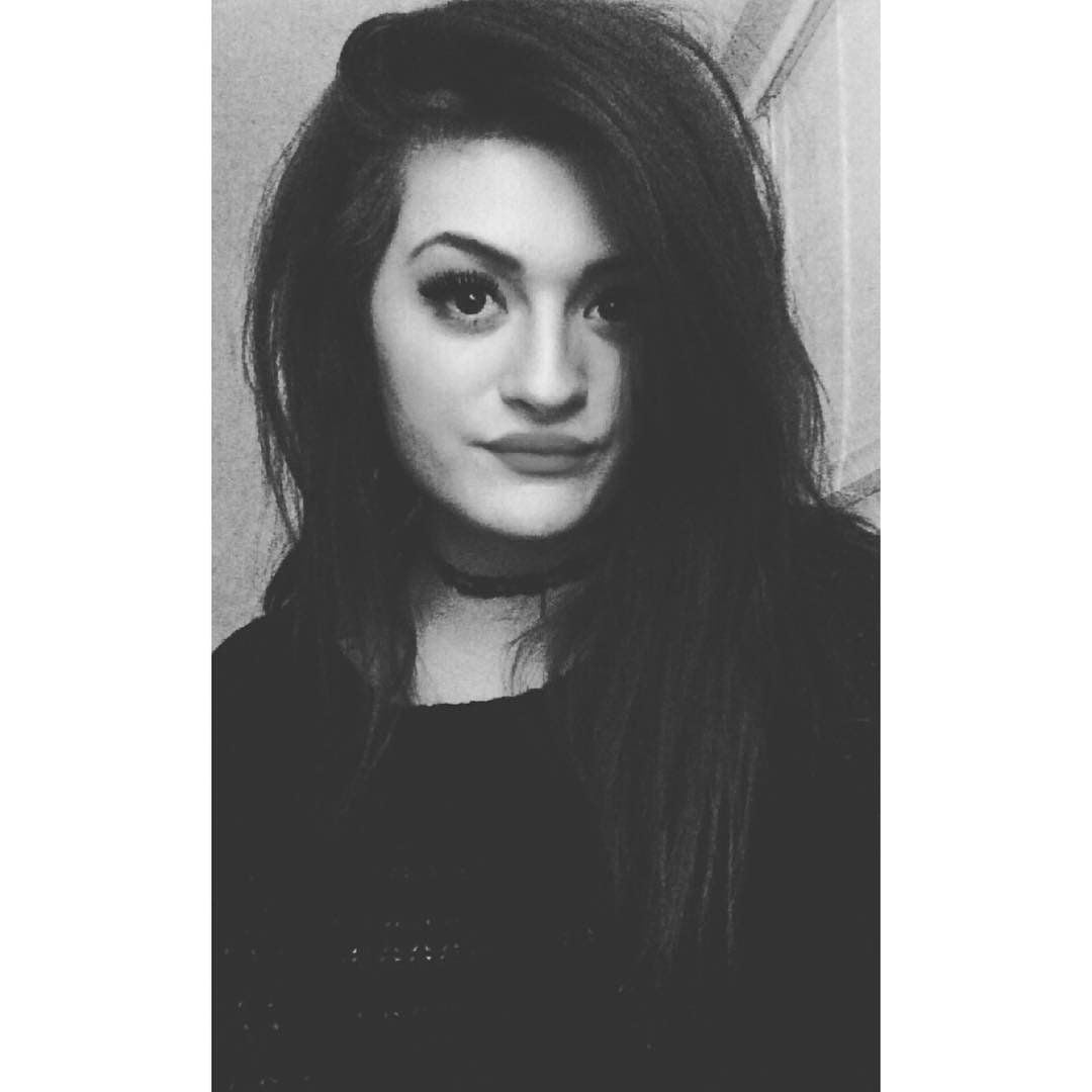 Ella es Gabrielle Waters.