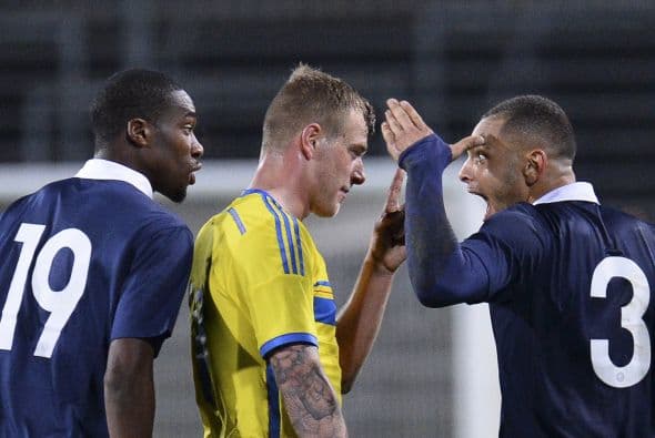 Futbolista francés se burla y minutos depués le llega el 'karma'