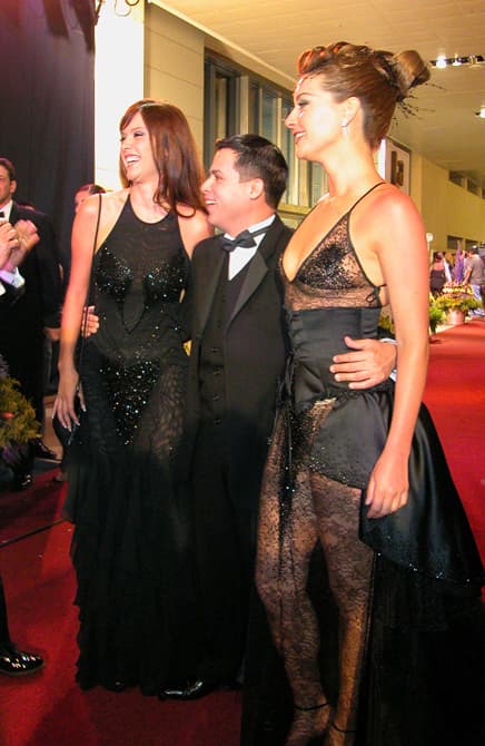 Así llegaron hace unos cuantos años a los "Premios TVyNovelas", con un look muy sexy y extravagante.