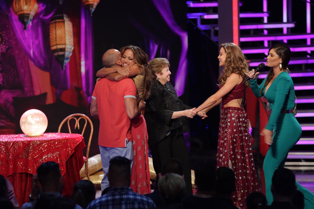 Un reencuentro familiar que dejó lágrimas y mucho coqueteo con Diego Boneta nos regalaron una noche inolvidable.