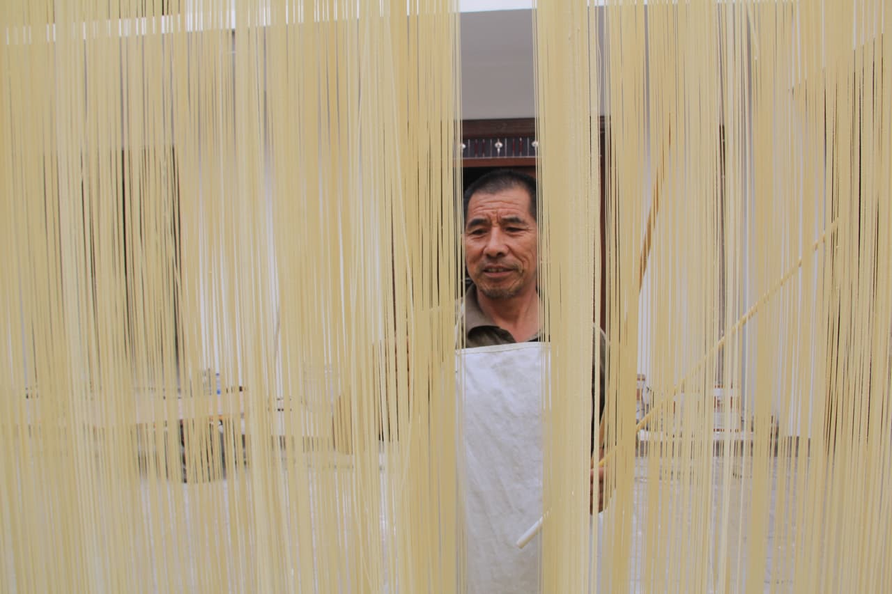 Al tenderlos en el taller dan la impresión de ser unas persianas perfectas para una ventana, pero en realidad pueden terminar en tu plato.