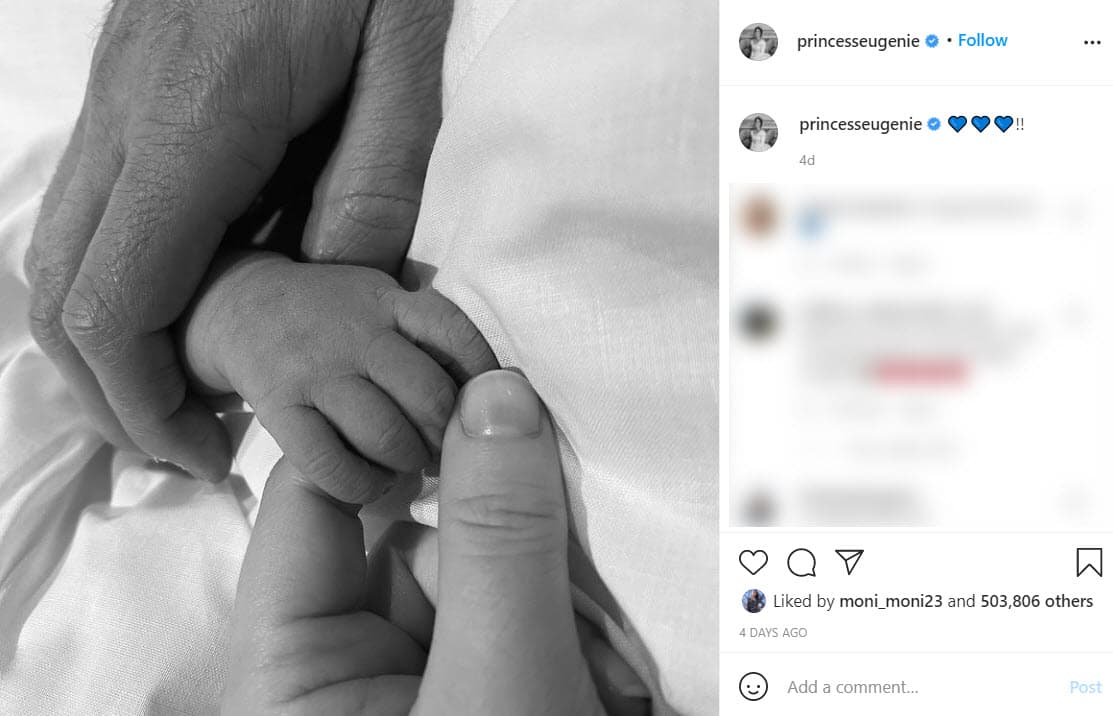 La imagen va acompañada de tres corazones en color azul, haciendo alusión a que es un varón.
<br>