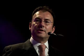 El secretario de Hacienda, Luis Videgaray, destacó que el cruce de información permitirá una colaboración más eficaz.