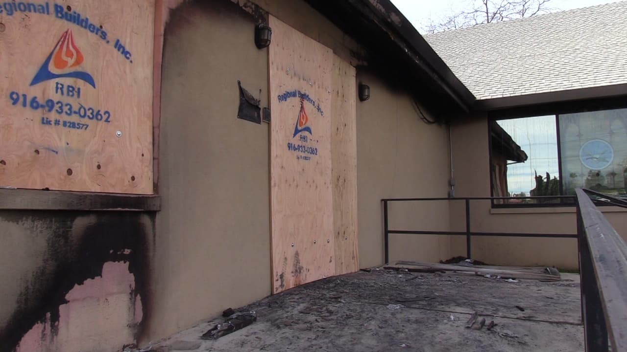 Los Bomberos de Sacramento recibieron una llamada alrededor de las 12:00 a.m. el 29 de enero de una iglesia incendiada en el sur de Sacramento.