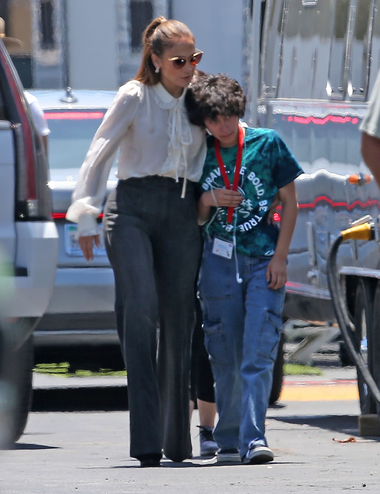 Las muestras de cariño que recibió no solo llegaron por parte de su madre, sino también del prometido de la cantante.
<br>