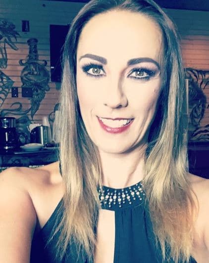 "Compré mi boletito a Miami [...] Ya a la visita conyugal en Miami, pero en un hotel bien bonito", agregó Duval entre risas.