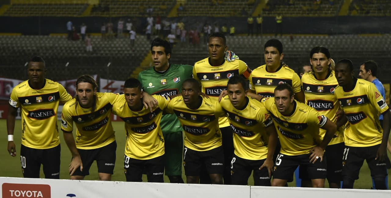 Barcelona cae pero mantiene liderato en Ecuador