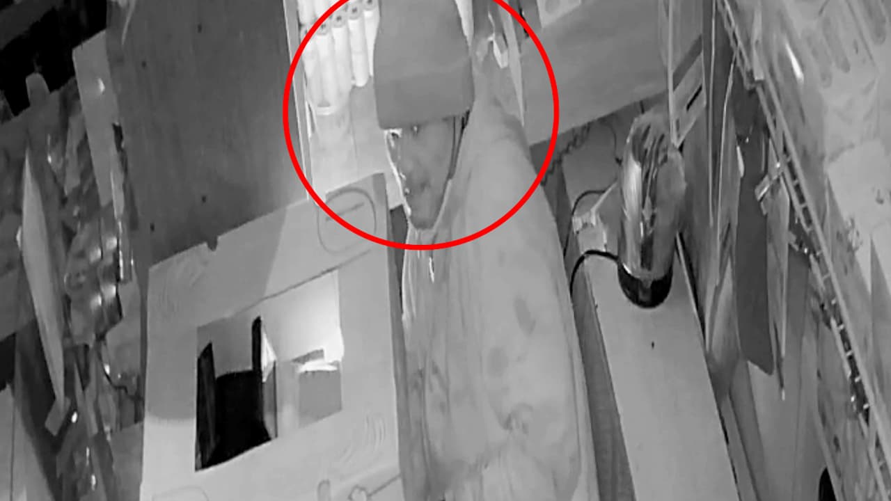 Buscan a sospechoso de robar 11,000 dólares de 7 tiendas en Brooklyn