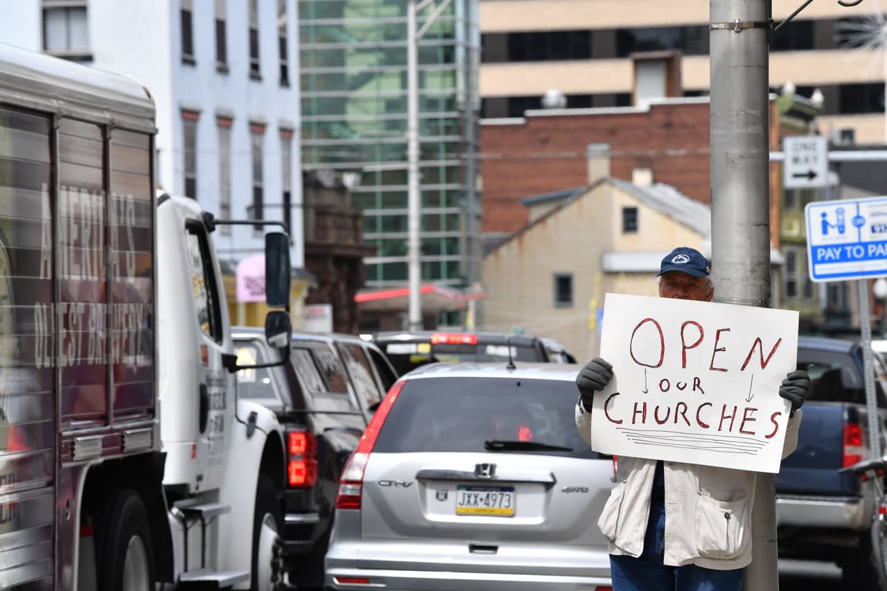 Pero la protesta de Harrisburg este lunes destaca asimismo la exasperación de muchos estadounidenses encerrados en casa.
<br>