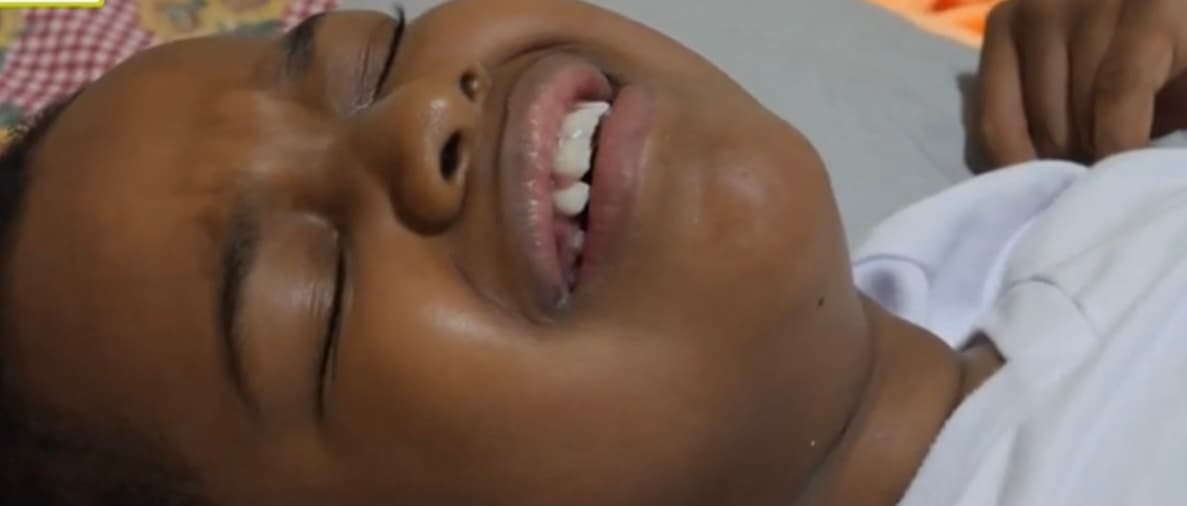 Todo este contexto de felicidad terminó de tajo en julio del 2021, cuando Sebastián comenzó a tener problemas de la vista que fueron empeorando cada día más, hasta que unos especialistas de la isla lo diagnosticaron con, Adrenoleucodistrofia Metacromática, una rara enfermedad genética que afecta nervios y varios músculos. 
<br>