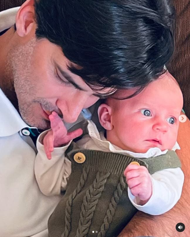 "¡Sé que 
<b><a href="https://www.univision.com/famosos/ex-vanessa-guzman-hijo-buen-padre-fotos">serás un muy buen padre</a></b> gracias al hombre en que te has convertido! Gracias Malorie Lyne por esta bebé tan hermosa. Dios los bendiga siempre", se lee.
<br>