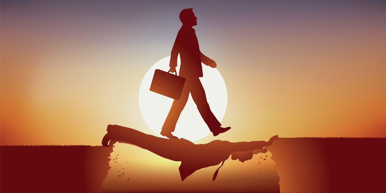 Una decisión difícil que Marte en Libra, pues te ofrece algo que tal vez luego no se repita. Pero hay que diferenciar entre aprovechar una oportunidad que caer en el oportunismo, que es algo nada positivo.
<br>