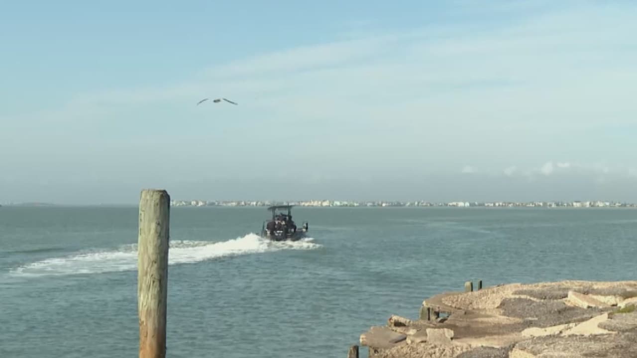 Avioneta en Galveston: ¿Qué es un permiso de aterrizaje y por qué fue la confusión del piloto?