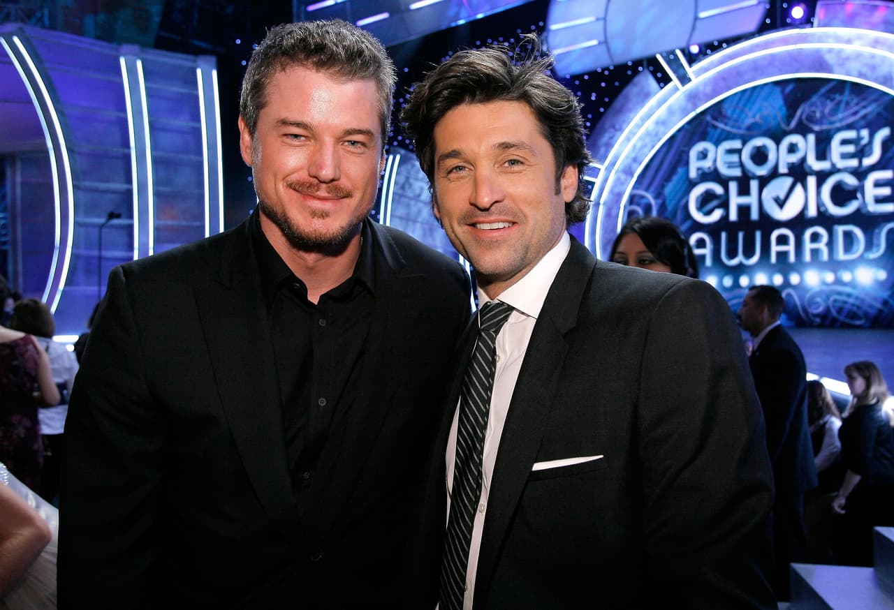 Eric Dane y Patrick Dempsey, protagonistas de 'Grey's Anatomy', en la entrega de los People's Choice Awards 2007.