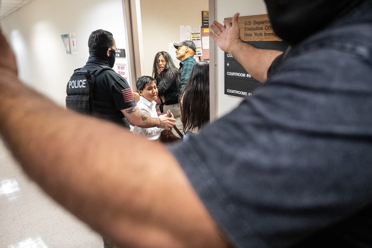 Mónica Moret, inmigrante ecuatoriana estaba en la Corte porque su esposo tenía una audiencia de asilo.