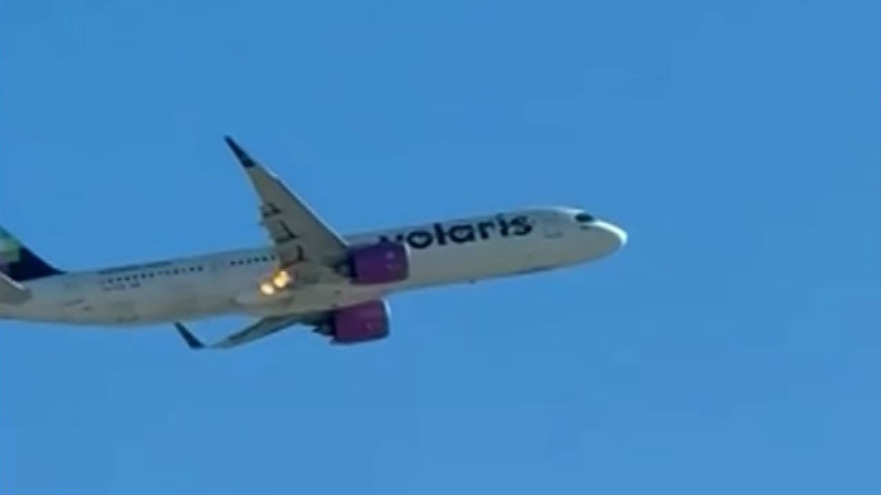 Investigan incidente de avión de pasajeros que volaba de Nevada a México y que fue captado con llamas
