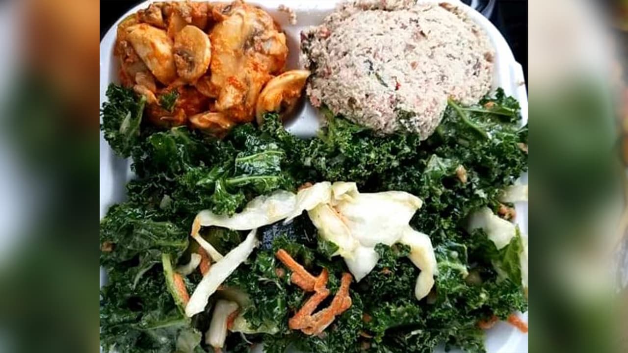 Ubicado en la cuadra 3102 de la calle Old Spanish Trl, este sitio ofrece ensaladas, smoothies y comida para los veganos.