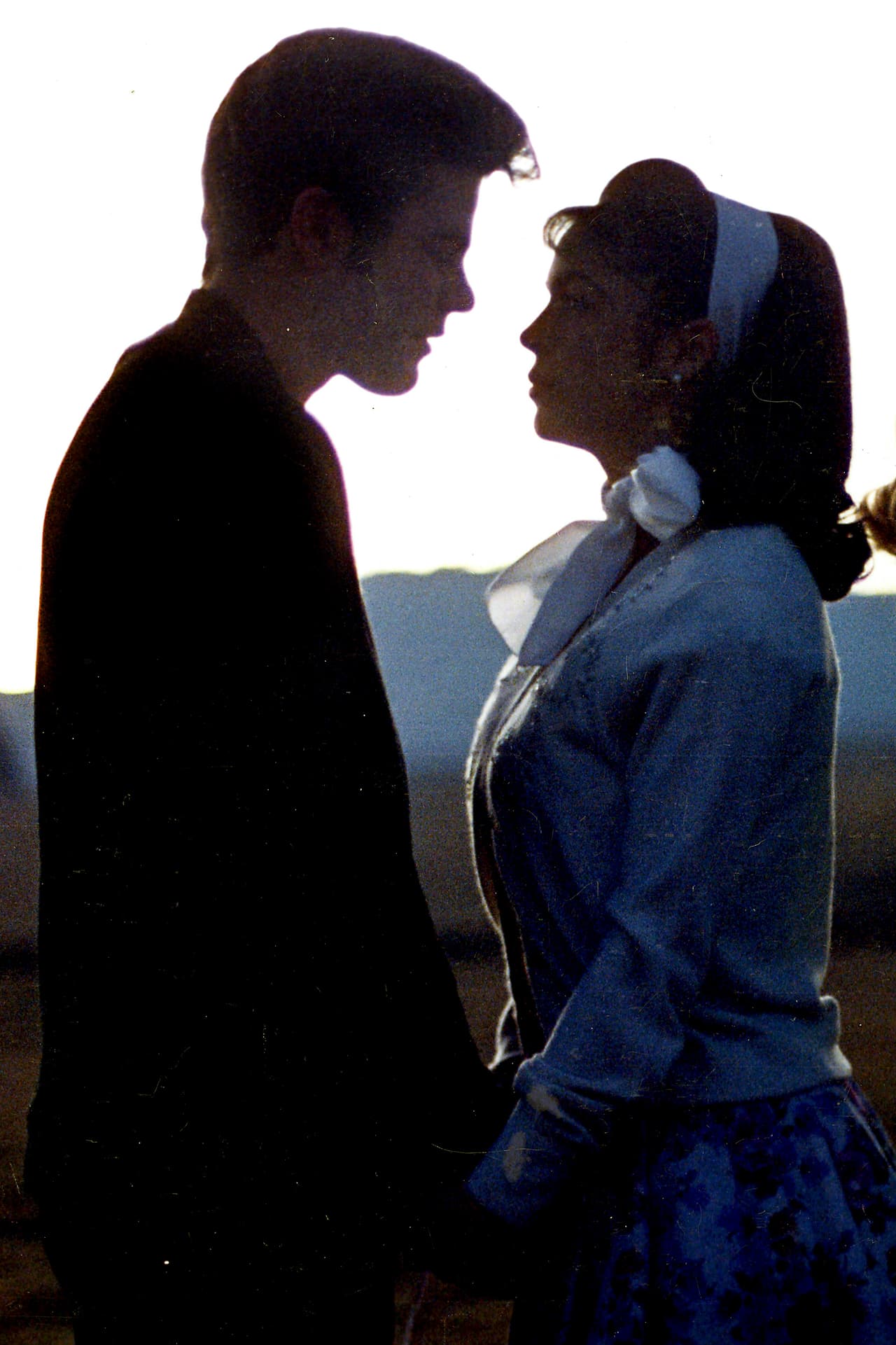 Durante las grabaciones de la telenovela Biby Gaytán y Eduardo Capetillo iniciaron su noviazgo, mismo que culminó con su llegada al altar en junio de 1994.