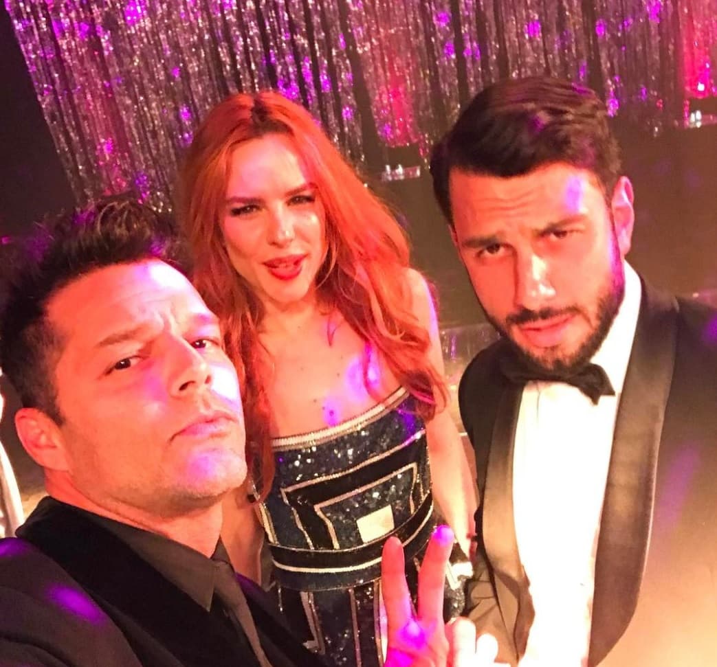 Ricky ese día posteó acompañado de las foto: "Y a estos dos, qué viva la madre que los parió".