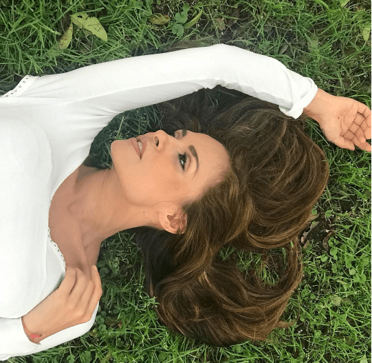 Así es como la coqueta de Rosa Aurora Santa Cruz, disfruta de su tiempo libre.
<br>