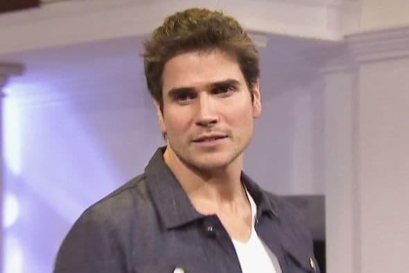 En 2014, Daniel protagonizó "La Gata", en donde encarnó el papel de "Pablo Martínez-Negrete".