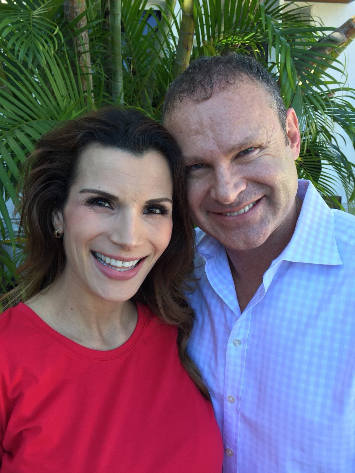 Salieron nerviosos, rumbo al hopital, pero muy emocionados. Hasta ese momento desconocían el sexo de su bebé.