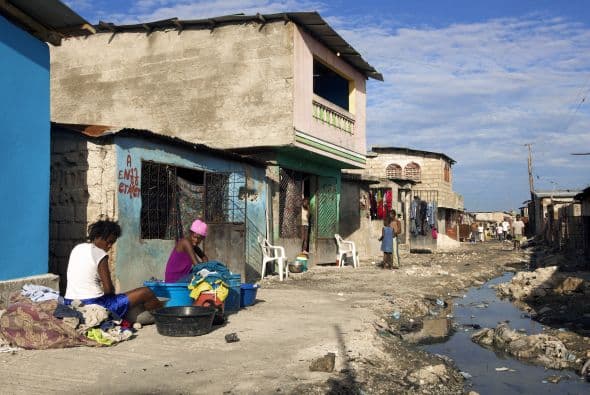 Entre los nuevos proyectos aprobados figura uno del Banco Interamericano de Desarrollo (BID) por $474 millones para reconstruir y reparar las escuelas afectadas por el sismo.