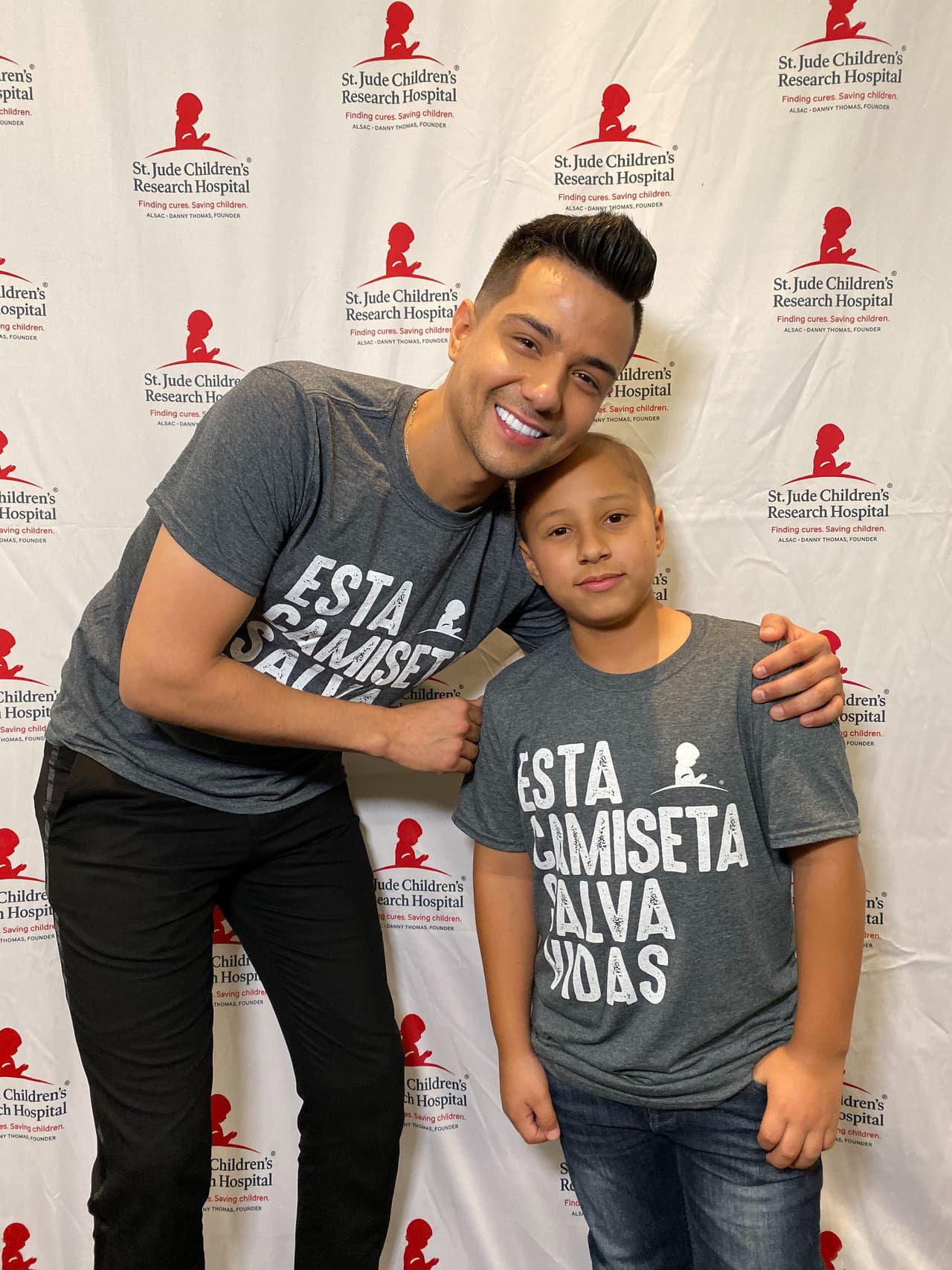 Tampoco pudo faltar
<b>Luis Coronel</b>.