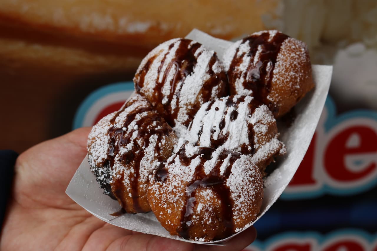 Comida frita: Oreos, Cheescake, rompope, pie de nuez y de calabaza. 
<br>