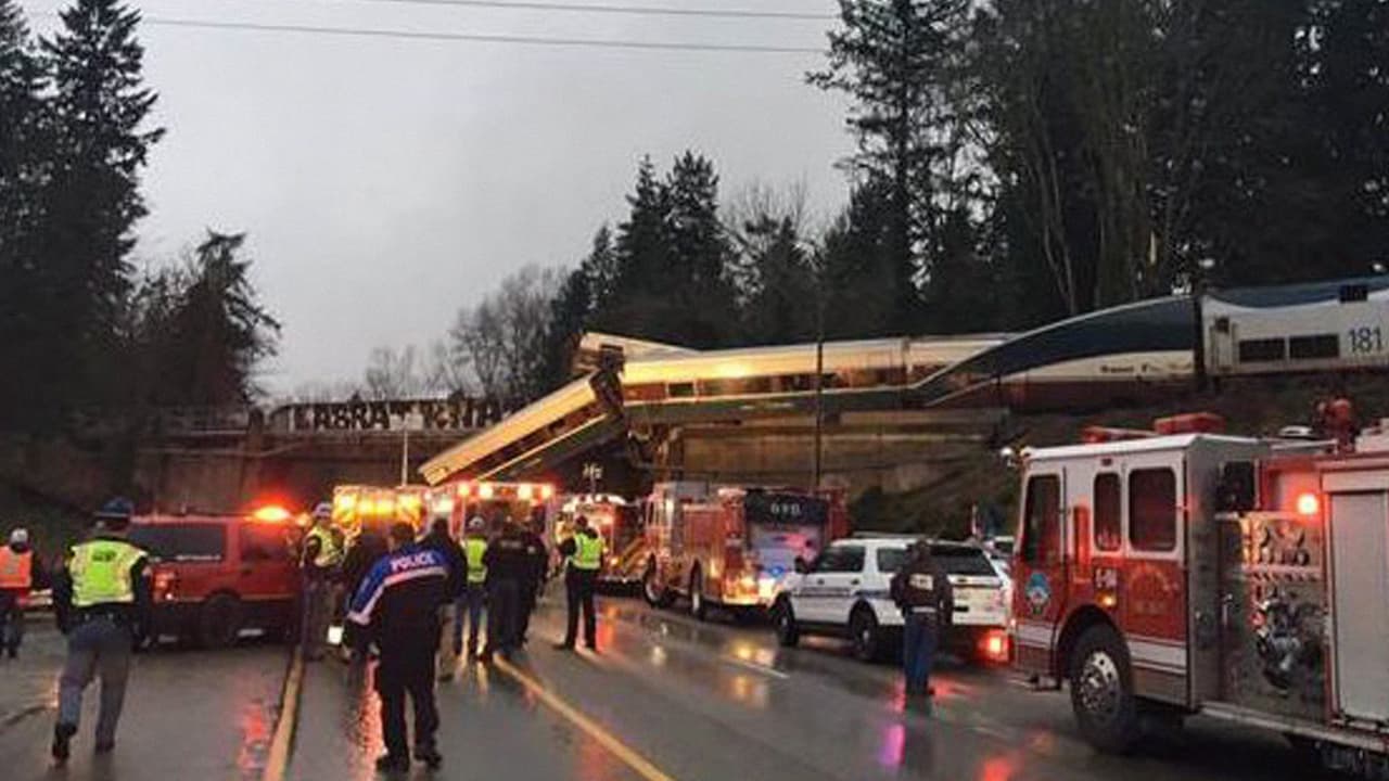 El tren accidentado es el 501, que recorre normalmente la ruta Seattle-Portland.
