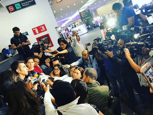 A finales de junio, Adrián publicó esta imagen en la que agradeció a sus amigos de la prensa por estar pendientes de su salud. "[...] ¡Estamos de regreso, gracias a Dios!", escribió el comediante.