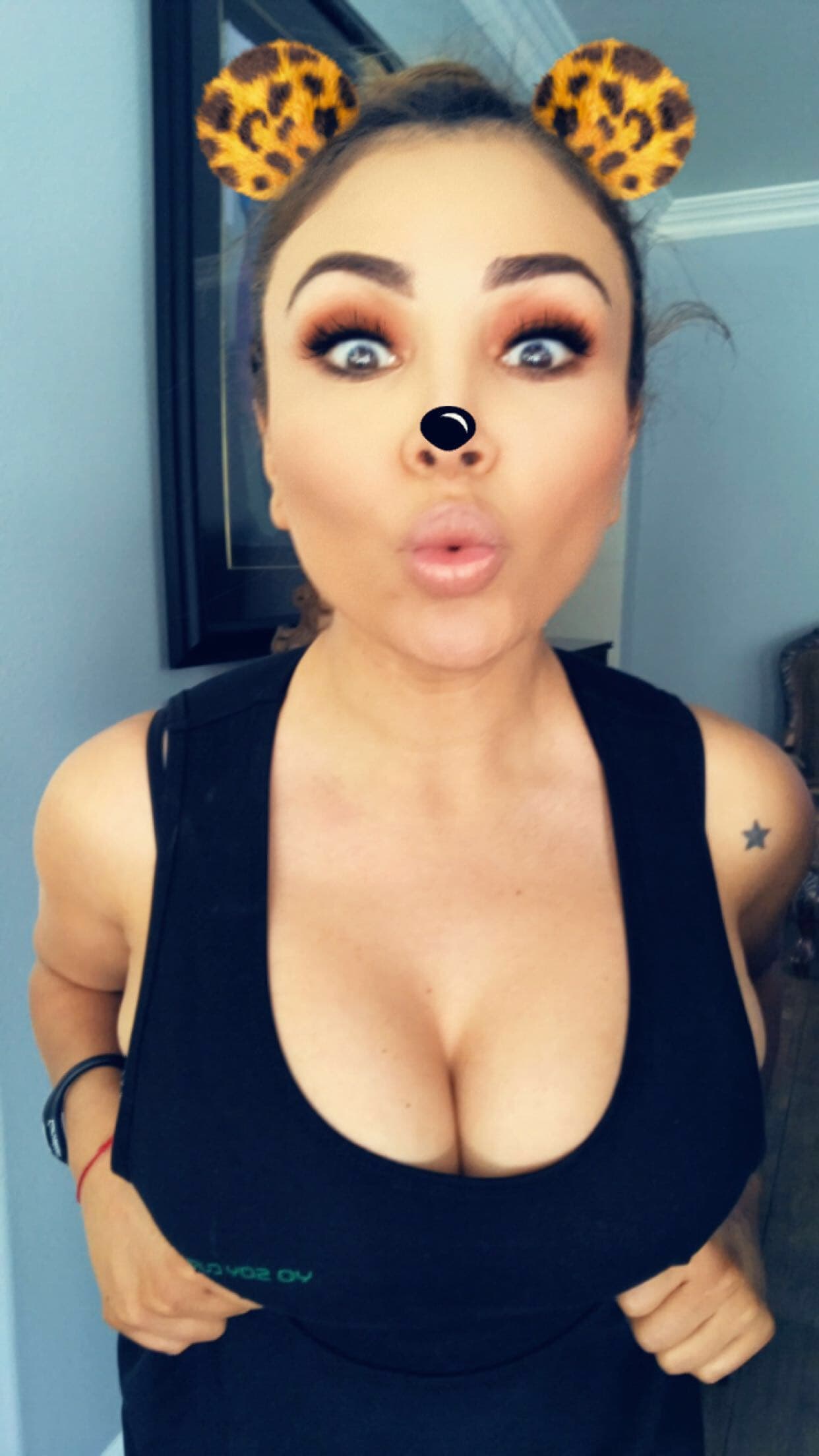 La felina mas chida de la radio.