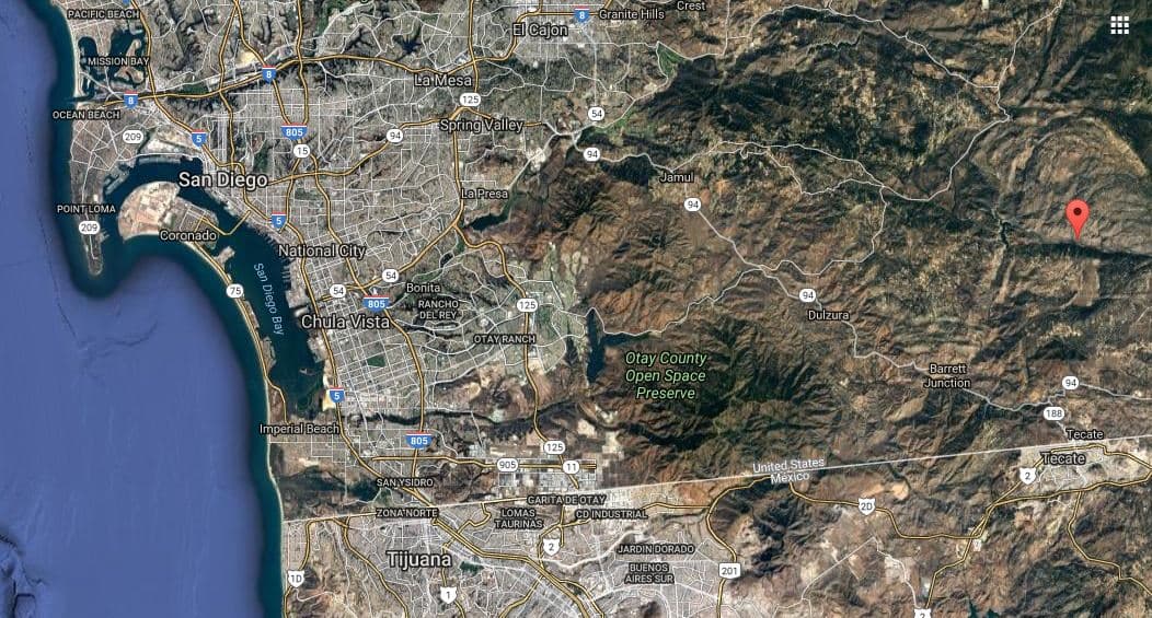 Este mapa muestra la zona montañosa del condado de San Diego, California, ruta frecuente de los traficantes de personas pese a los obstáculos naturales.