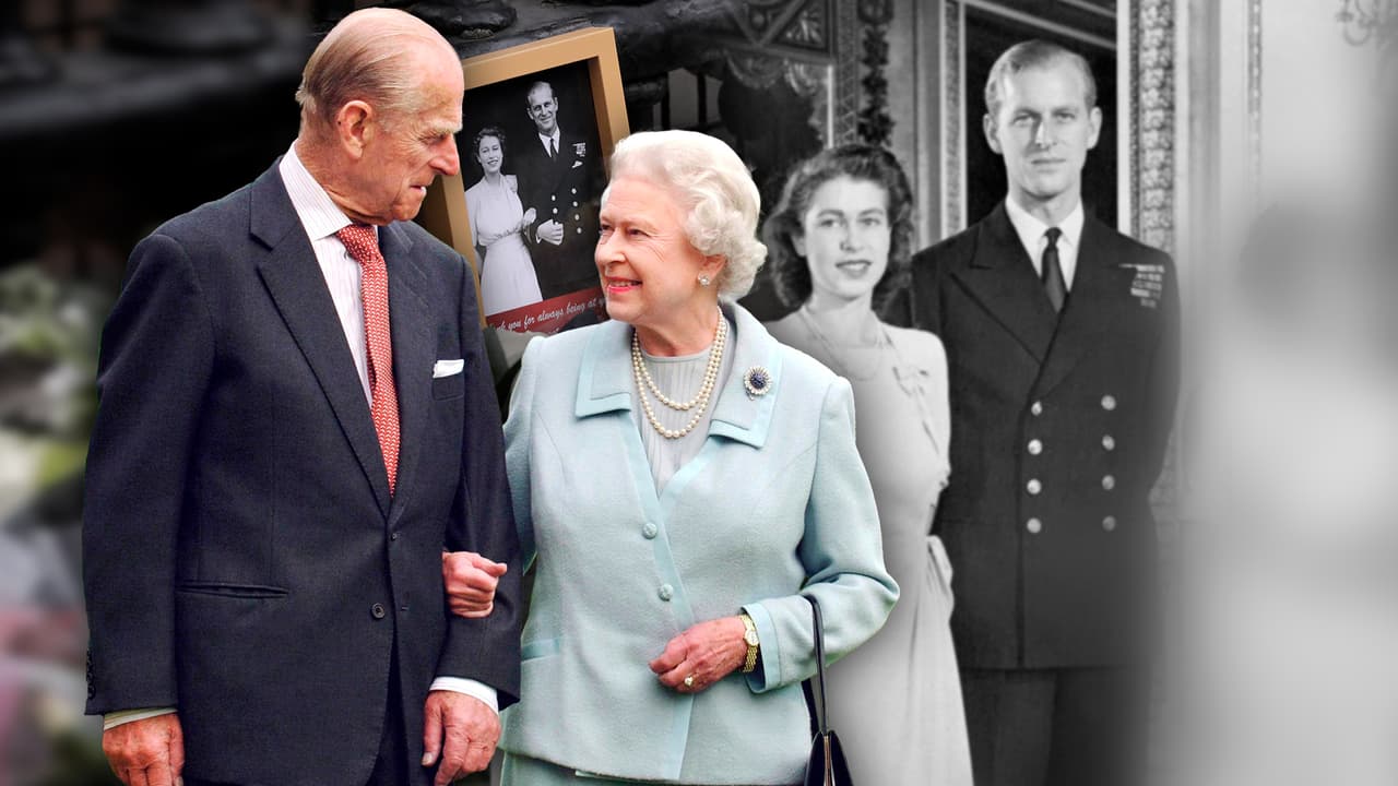 Al frente del sobre se alcanzó a leer: 
<b><a href="https://www.thesun.co.uk/news/14681857/queen-handwritten-note-philip-coffin/" target="_blank">"En memoria cariñosa"</a></b>, según la reseña de The Sun. 
<br>