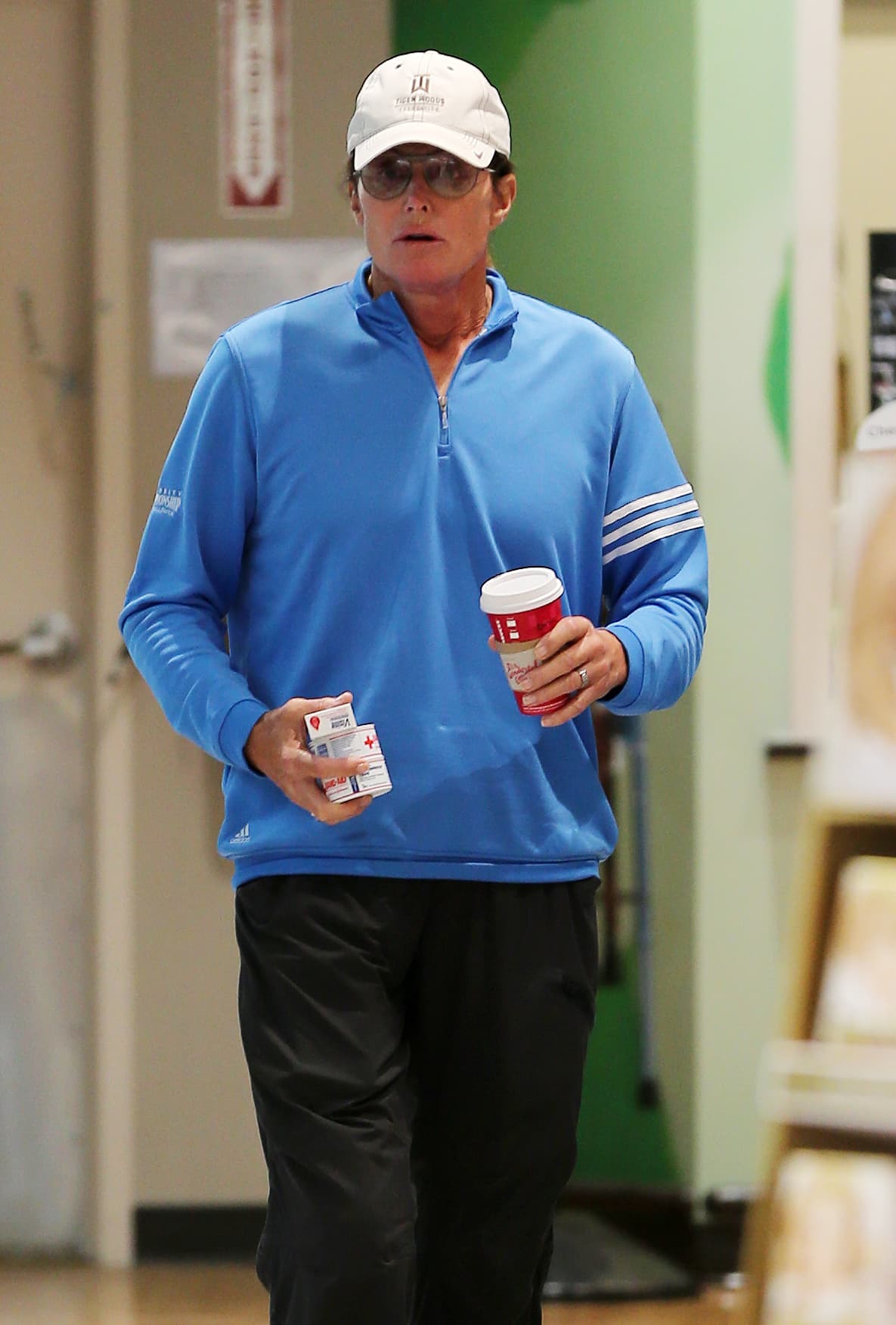 Sin embargo, lo haría "en silencio", esperando que pasara desapercibido por la prensa amarilla.