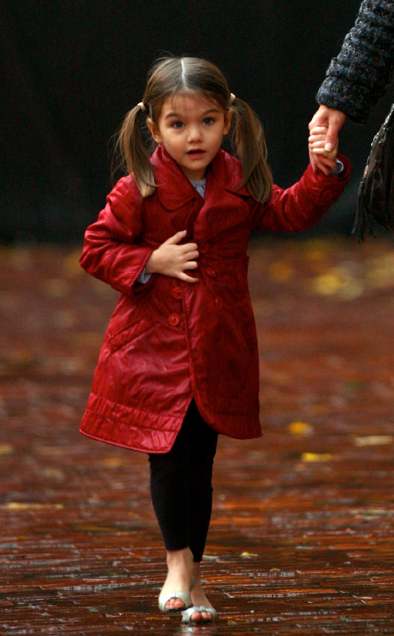 La pequeña ama los abrigos y siempre ha elegido los más lindos.