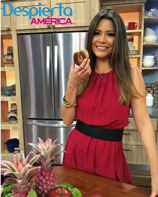 Ana Patricia se da sus permisitos en la dieta (2 de marzo, 2016)