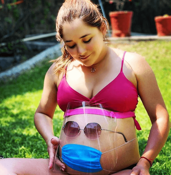 "Mamá e hijo están en perfecto estado", dijo el mánager de la actriz a la publicación.