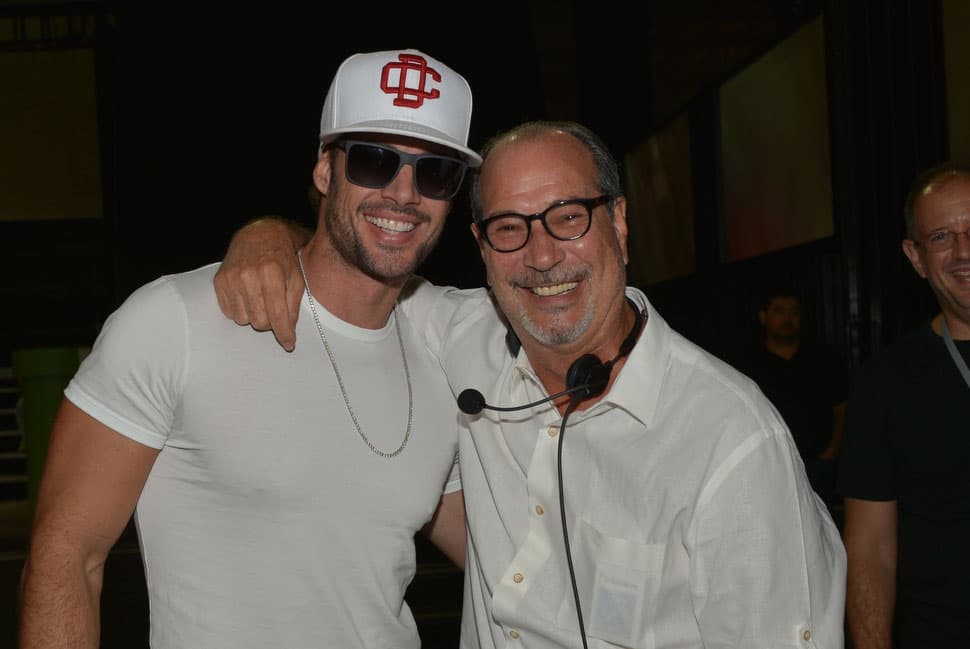 Una foto más para el recuerdo. ¡Qué bien luce William Levy, quien ya está en los ensayos de Premios Juventud!