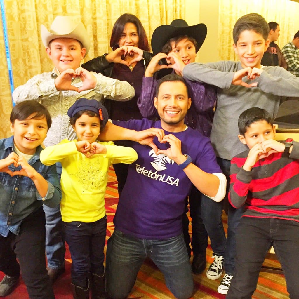 Luis Sandoval: "Nuestro reporterito Mathew y todo el talento infantil ya están listos para mostrar su talento en @TeletonUSA".